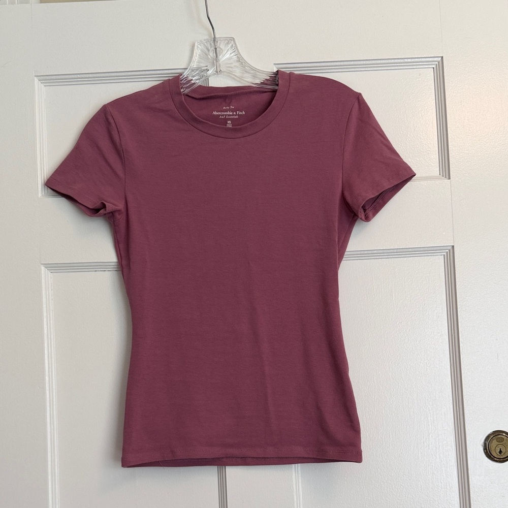 Abercrombie & Fitch Women's Short Sleeve Crewneck Tee